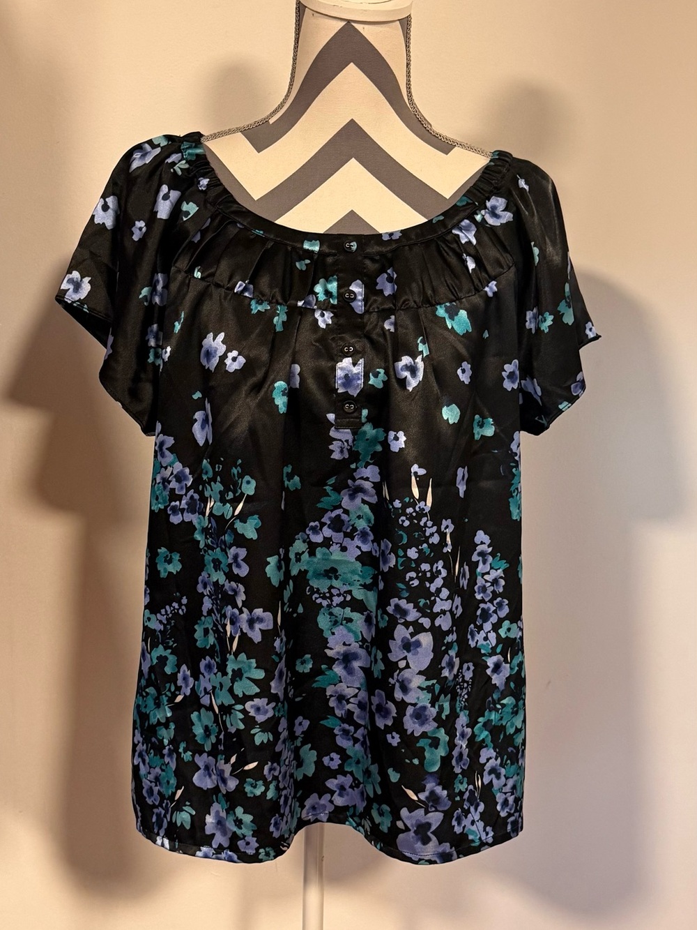 Apt. 9 Women's Floral Short Sleeve Blouse Size XL Gathered Neckline Flowy